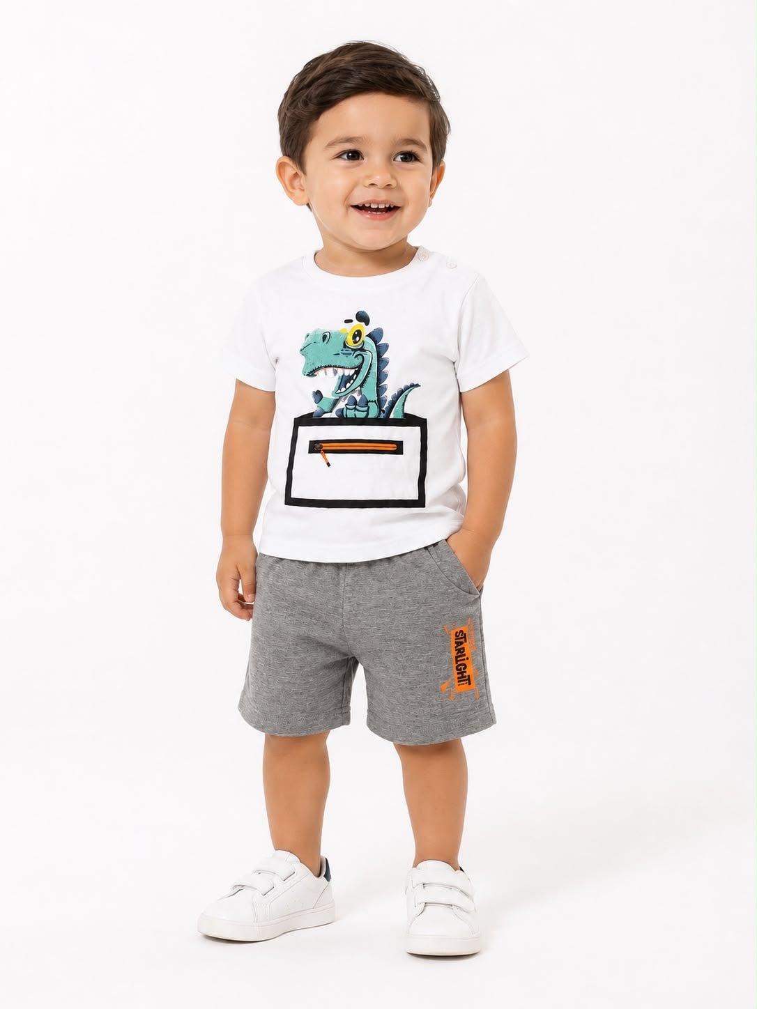 Set niño playera dinosaurio blanca con short gris