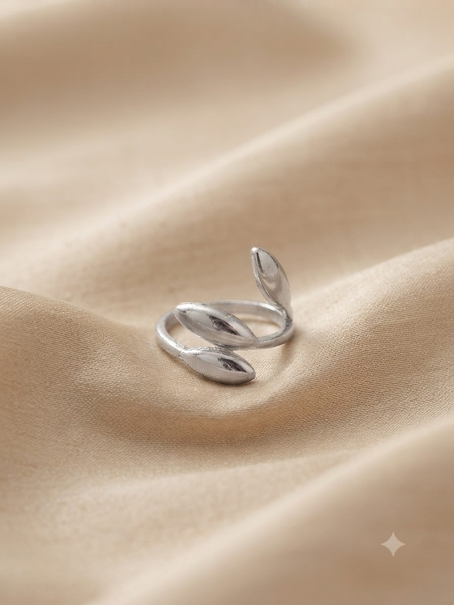 ✨ Anillo dama diseño hojas plateado