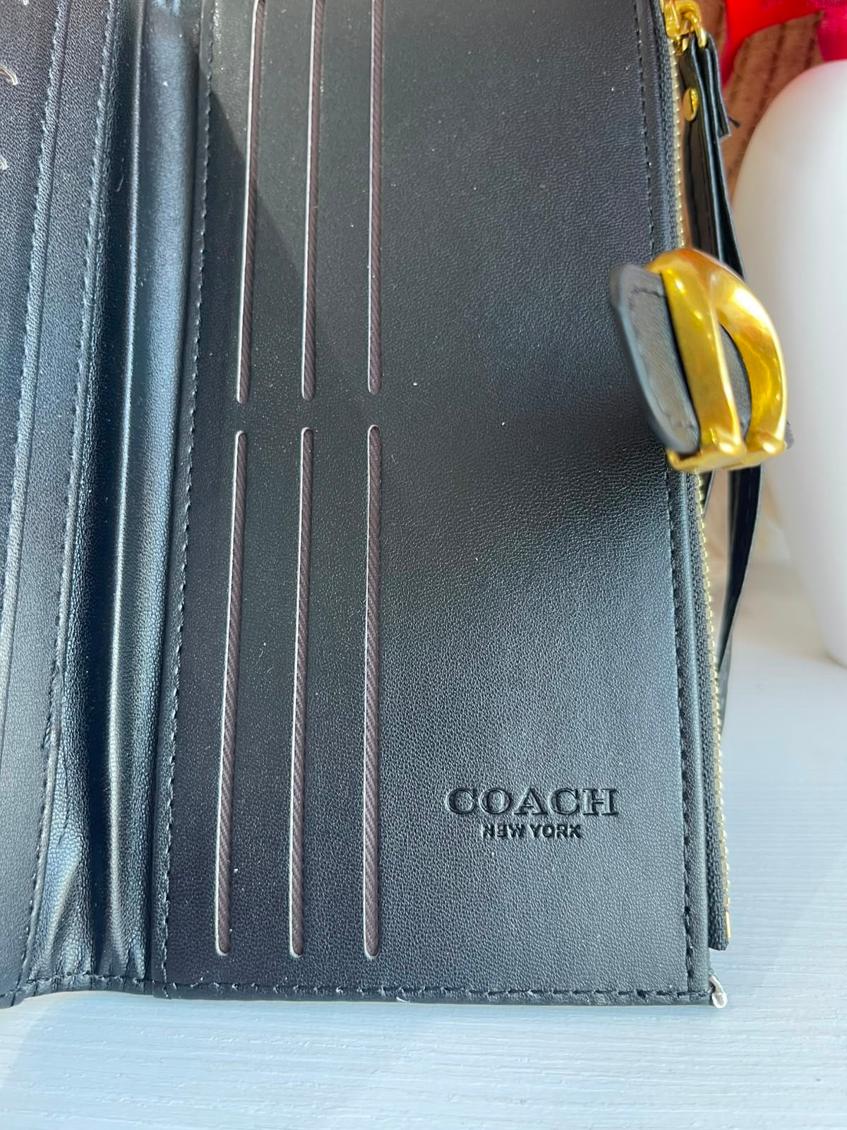 Cartera Dama negro monograma herrajes dorados