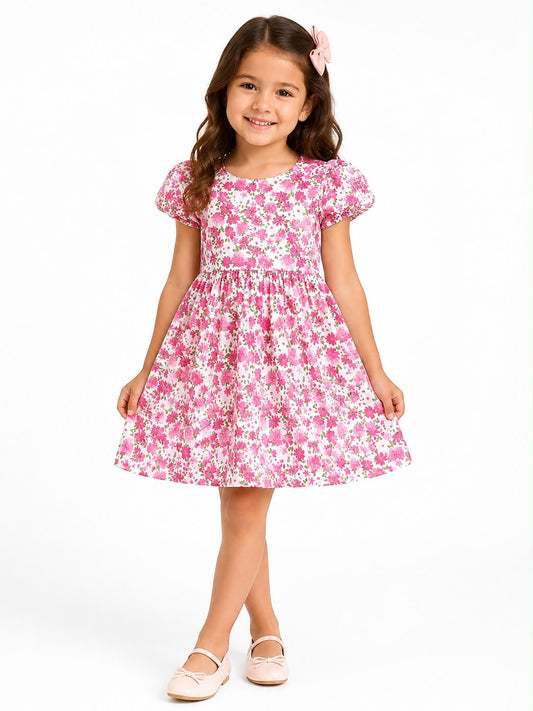 Vestido niña floral rosa con falda amplia hermoso