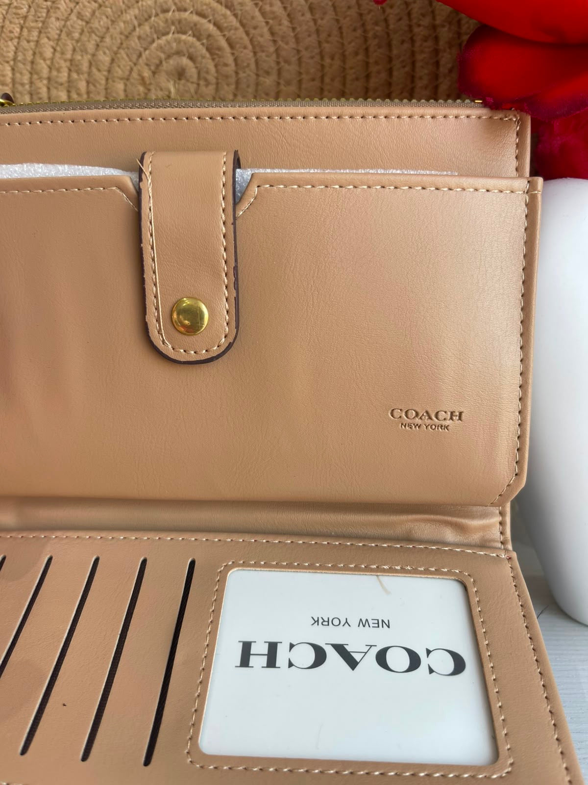 Cartera Dama con correa de mano