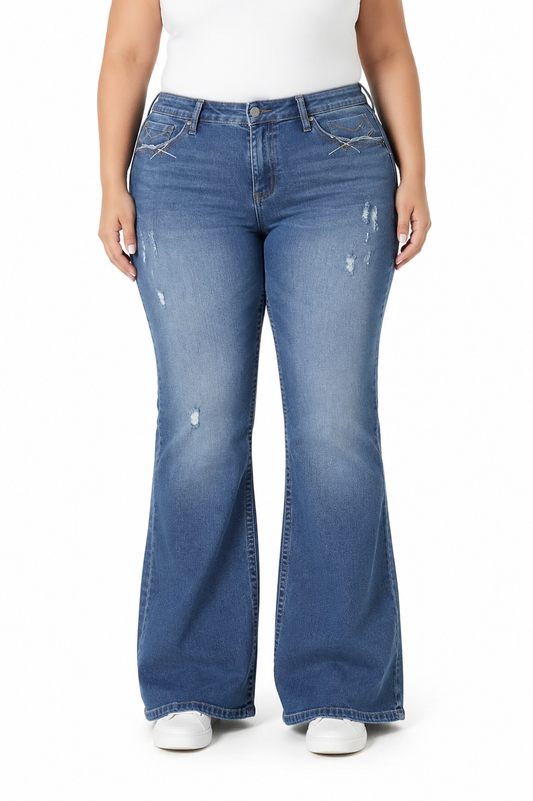 Pantalón dama mezclilla bootcut plus con detalles desgastados