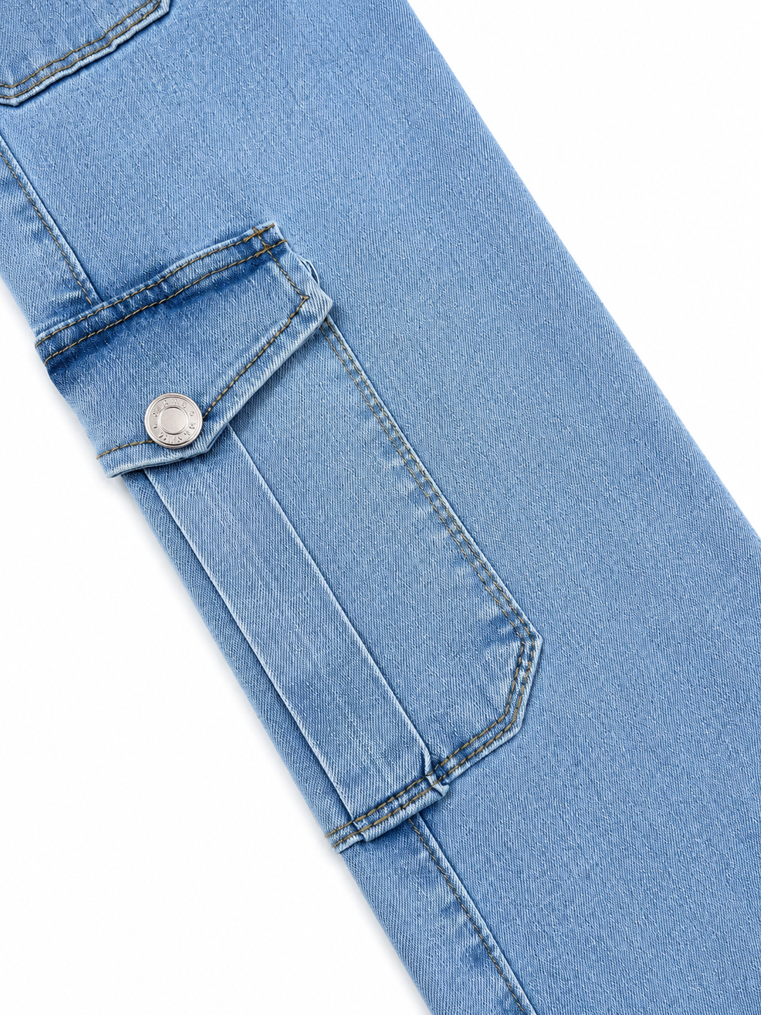 Pantalón niña cargo de mezclilla con cinturón