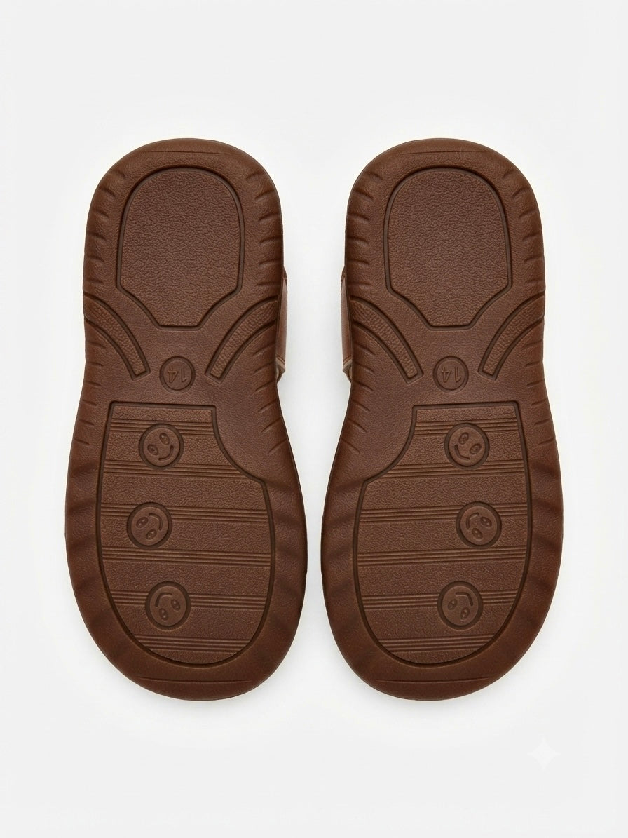 Huaraches niño OFERTA diseño aventura en tonos café y negro