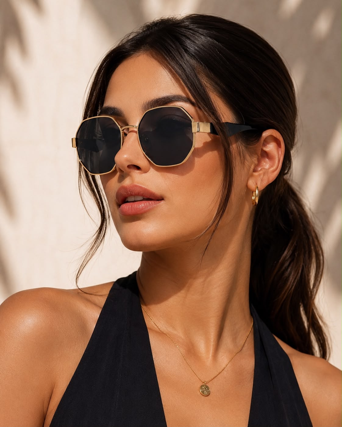 Lentes dama hexagonales negros con marco dorado