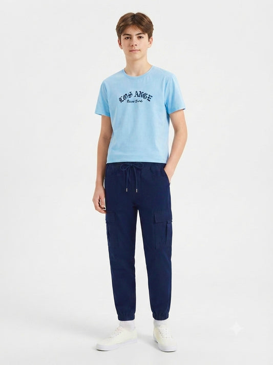 Set niño playera con pantalón cargo