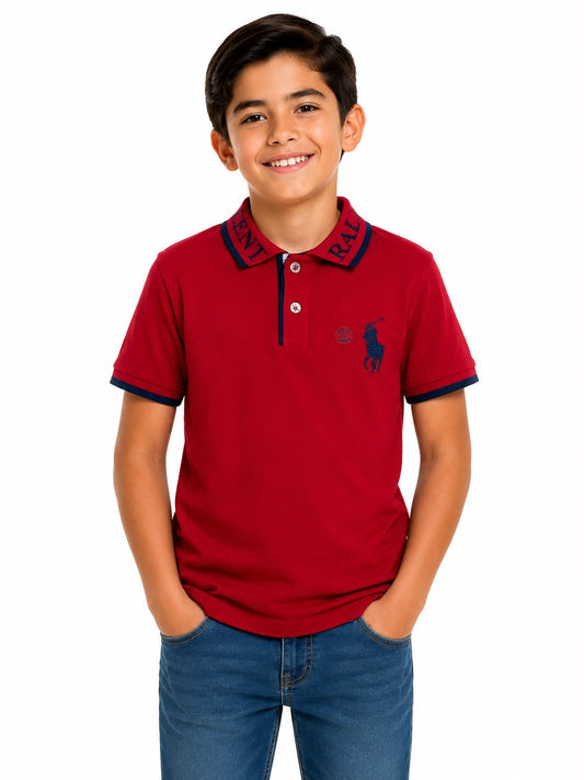 Playera niño tipo polo color rojo con bordado frontal