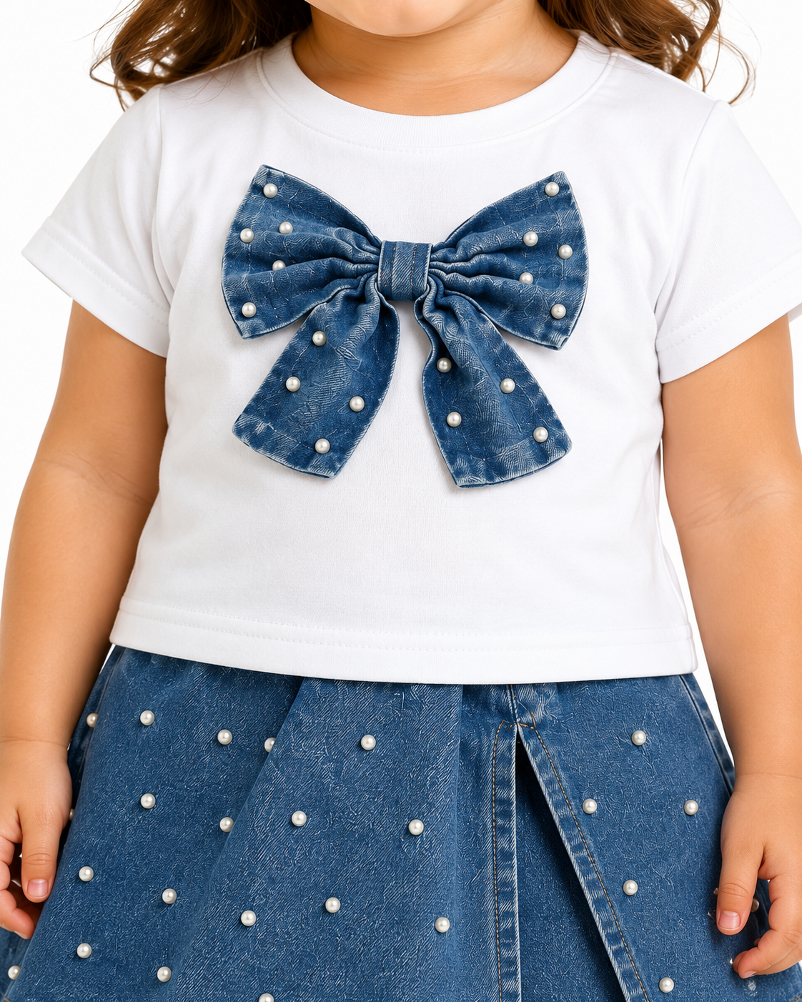Set niña playera blanca con moño de mezclilla y falda
