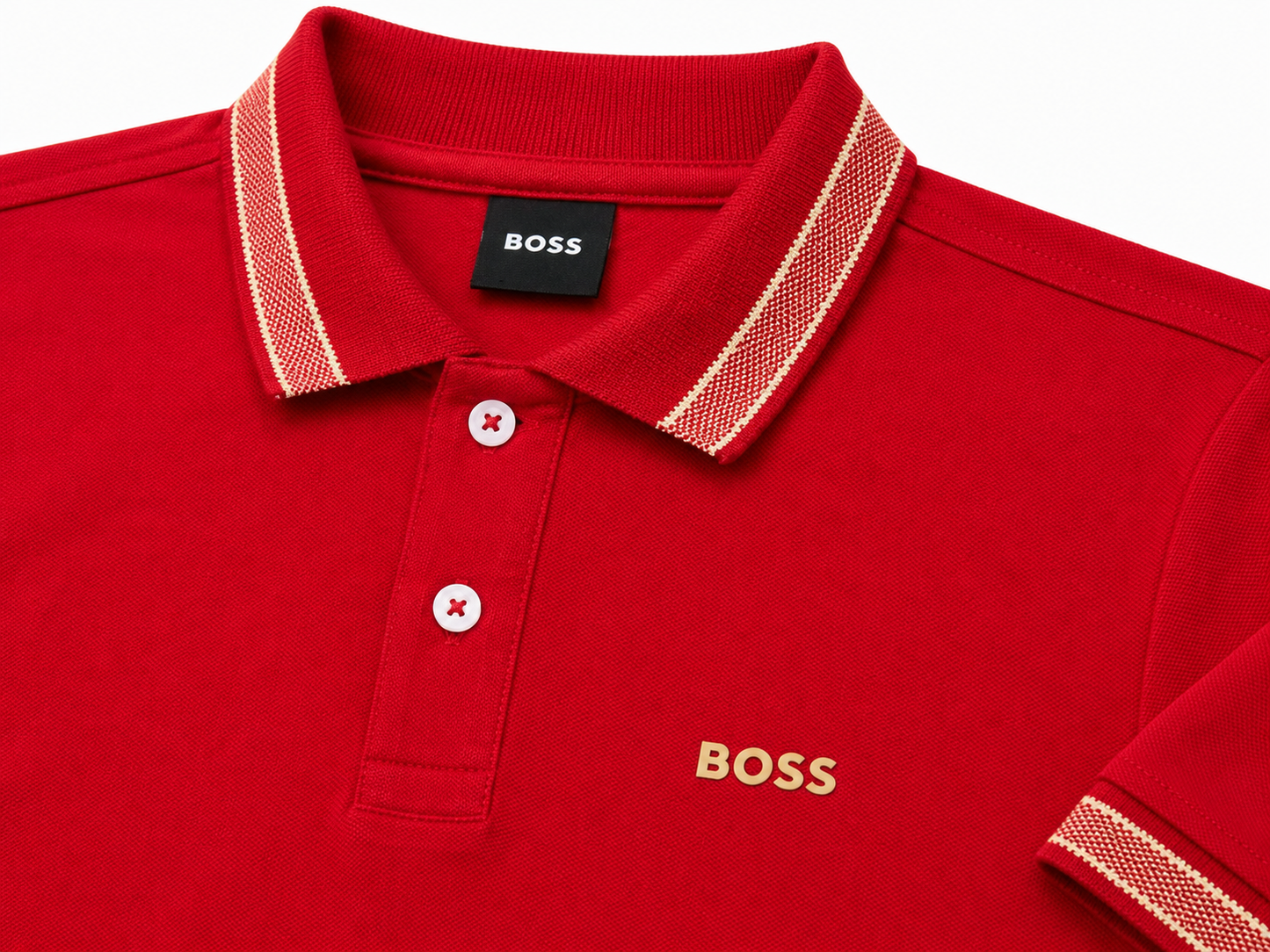 Playera caballero Tipo Polo B@SS Roja con Cuello Rojo y Detalles Beige