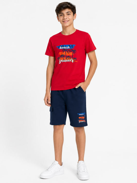 Set niño playera roja estampada Beach Summer con short azul marino