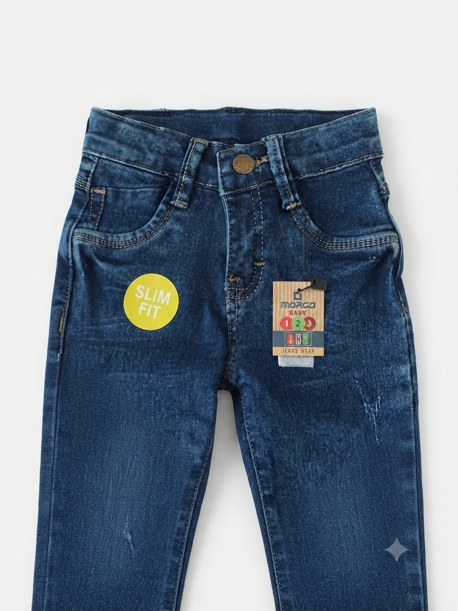 Pantalón niño mezclilla slim fit con efecto deslavado