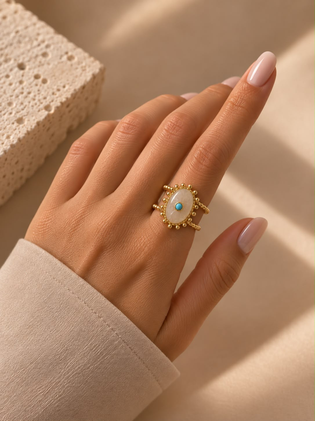 Anillo Dama dorado estilo ojo protector