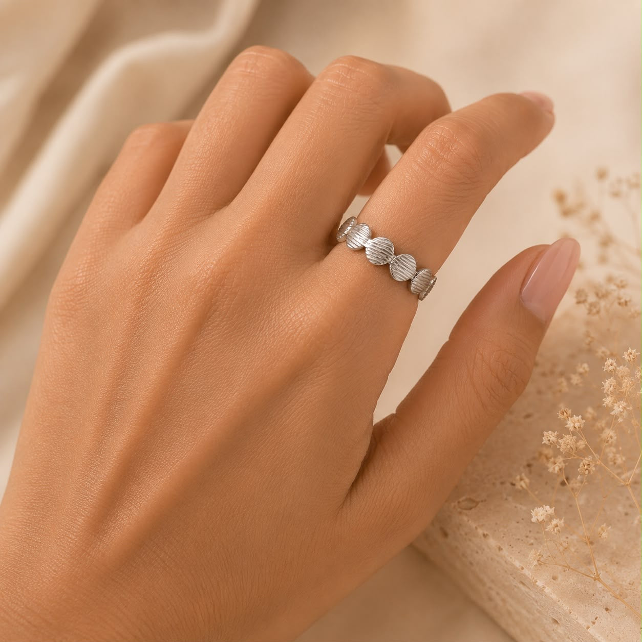 Anillo Dama plateado Diseño de conchitas💕