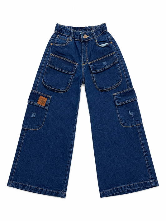 Pantalón niña cargo de mezclilla con bolsas oversized