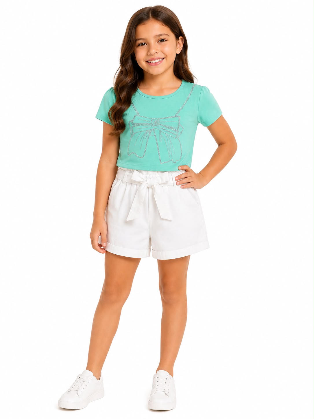 Set niña moño con brillos y short blanco