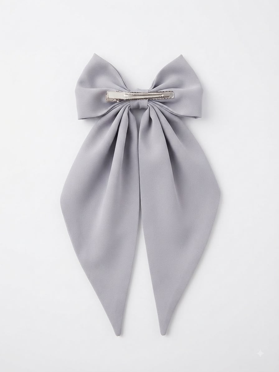 Moño coquette niña de satín gris con caídas elegantes