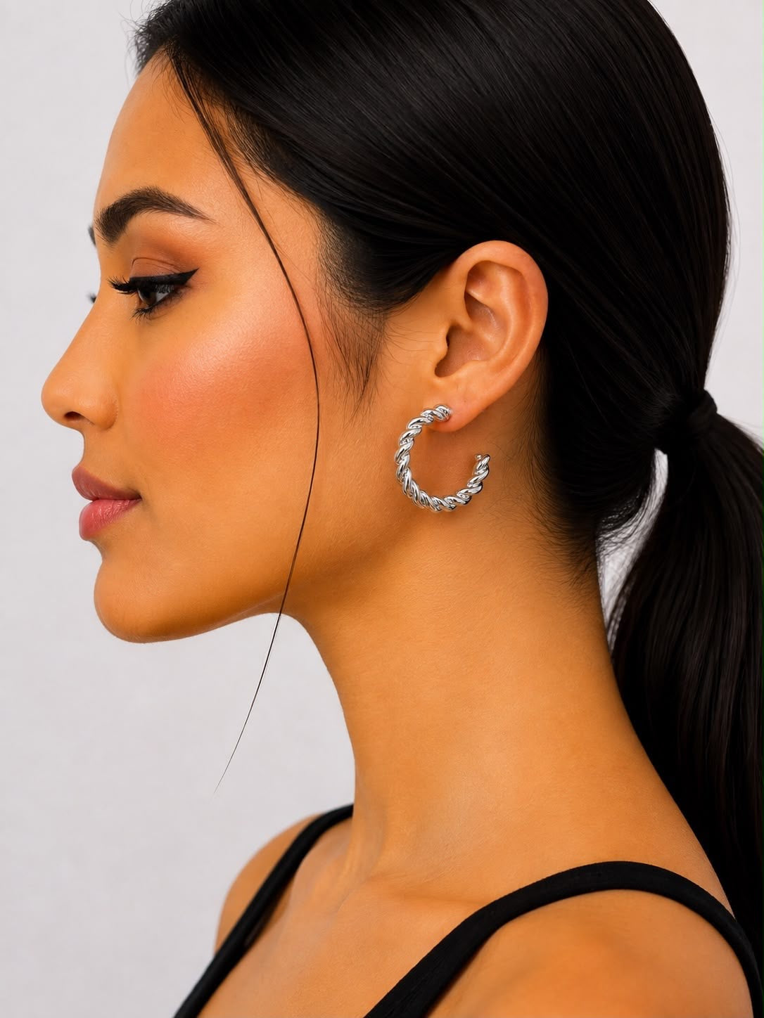 Aretes argolla trenzada plateados