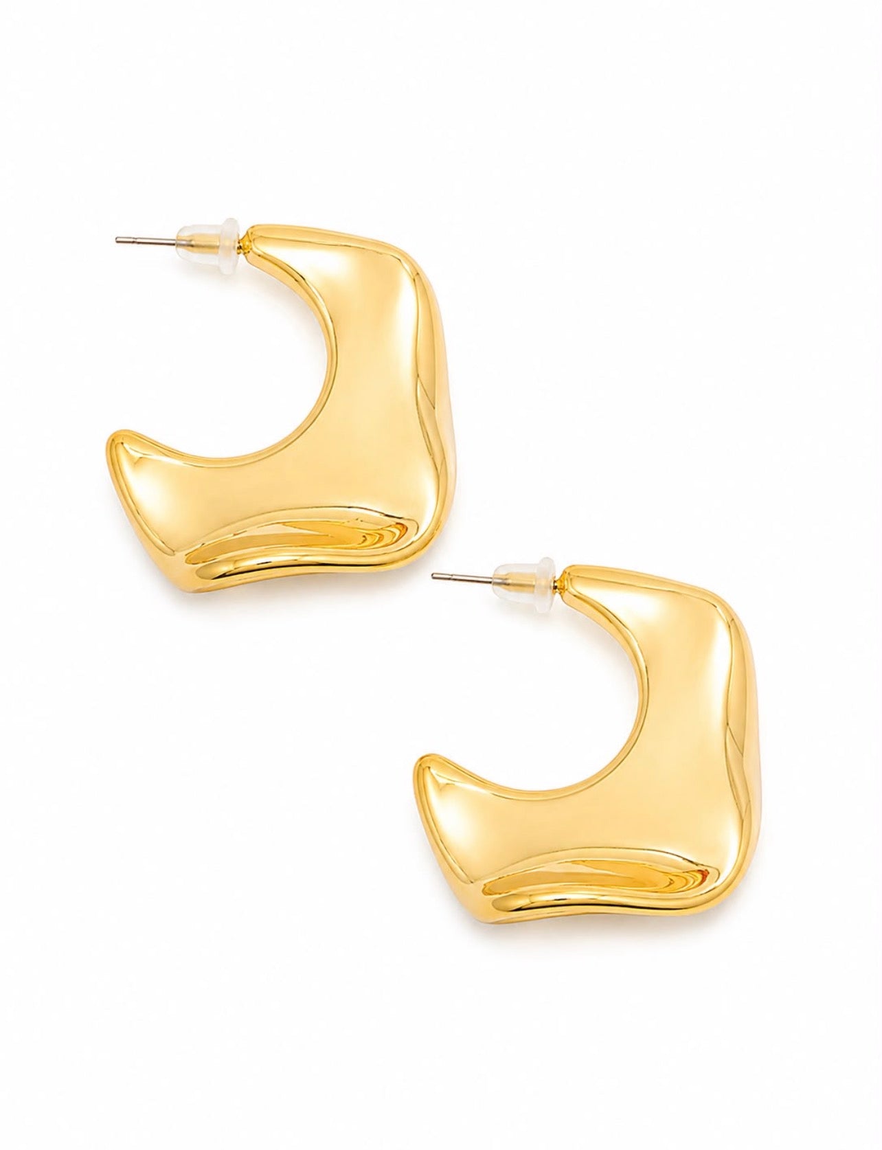 Aretes Dorados Esculturales ✨