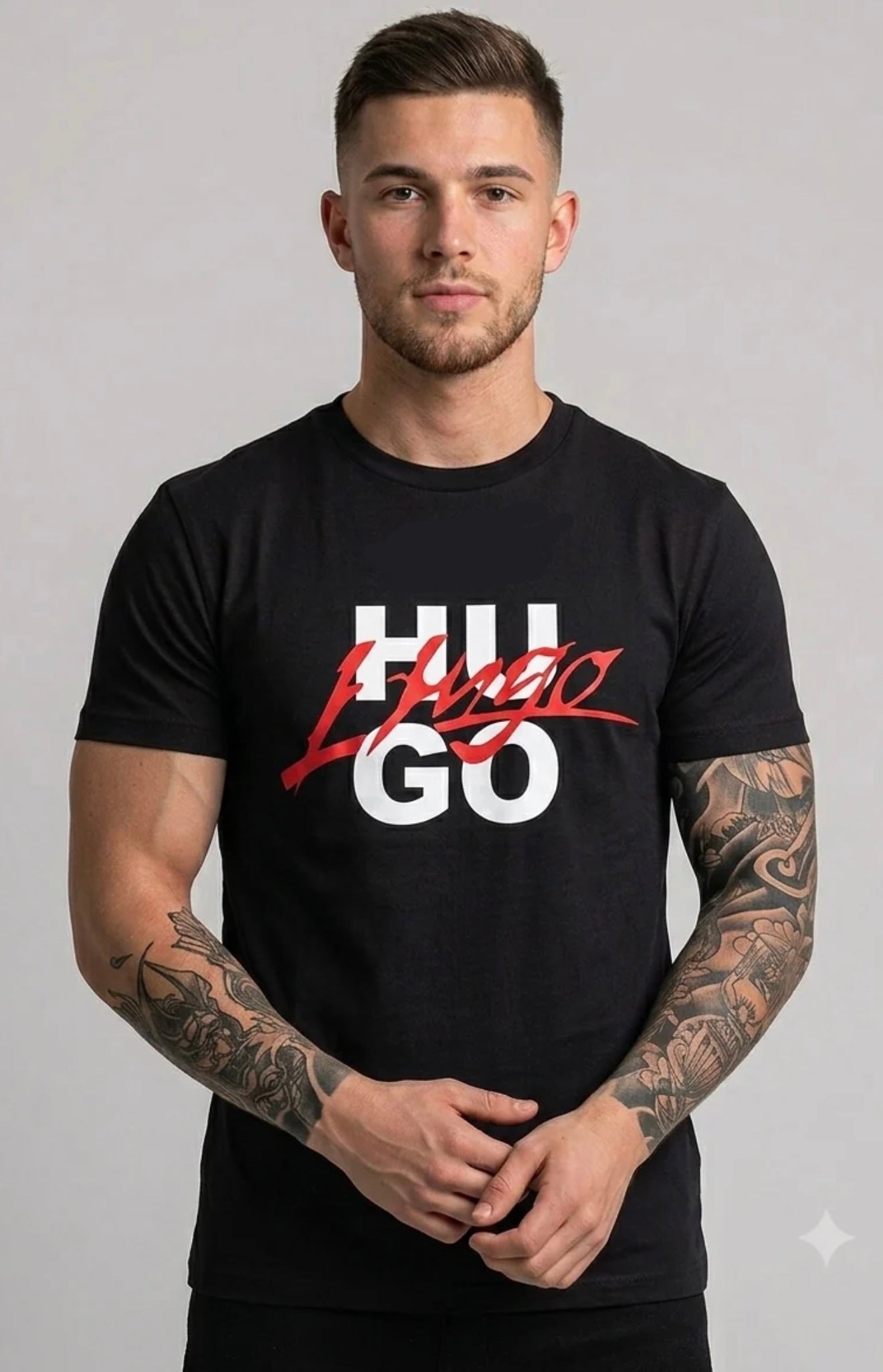 Playera caballero negra cuello redondo  HUG@