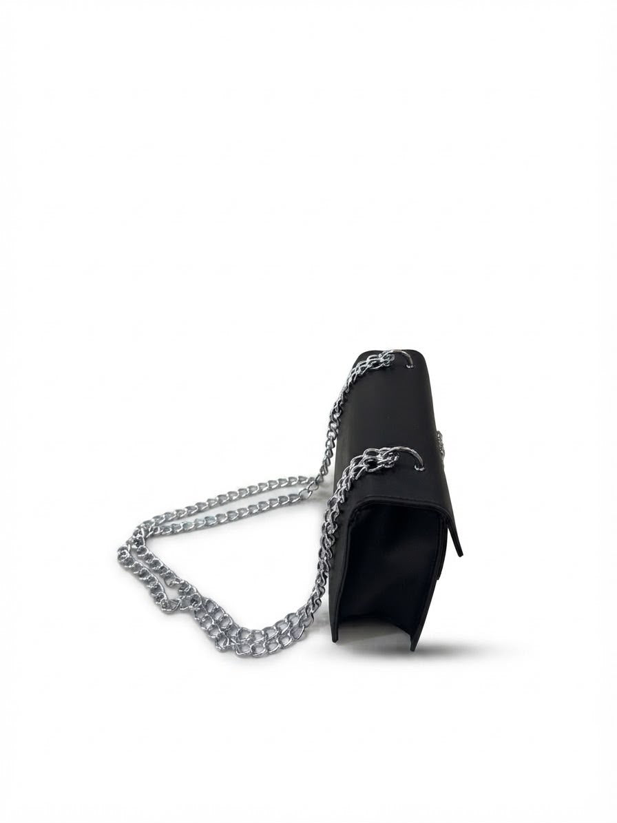 Bolsa dama elegante con cadena y detalle de pedrería ✨