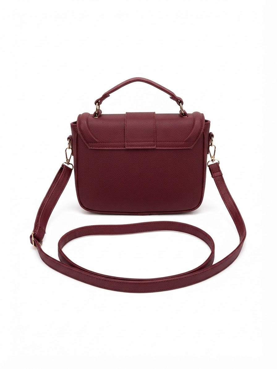 Bolsa dama estructurada con hebilla metálica ✨