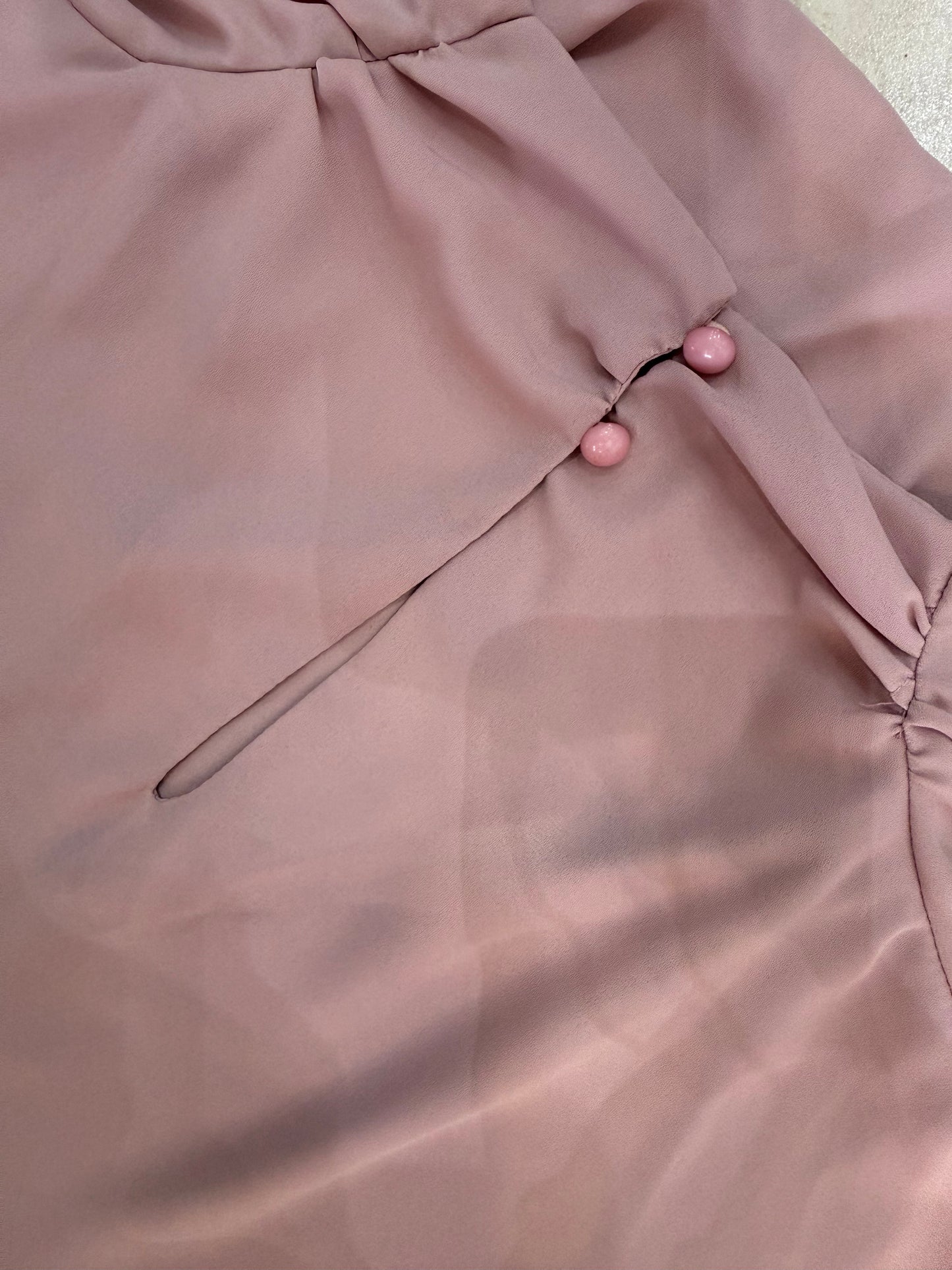 🌸 Blusa dama de Cuello Drapeado – Elegancia con un toque sofisticado 🌸
