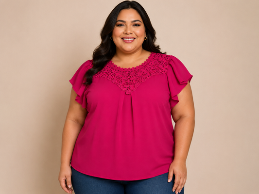Blusa Dama Fiusha con Encaje Floral y Manga Corta