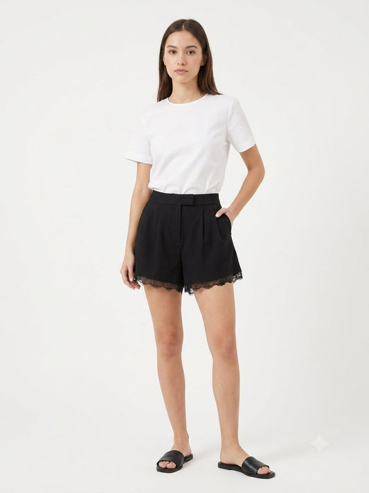 Short Dama Negro con Encaje en Bastilla