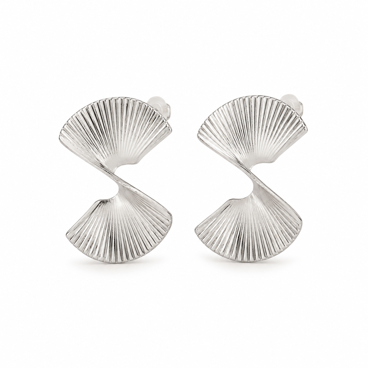 Aretes Plateados Diseño Abanico Escultural