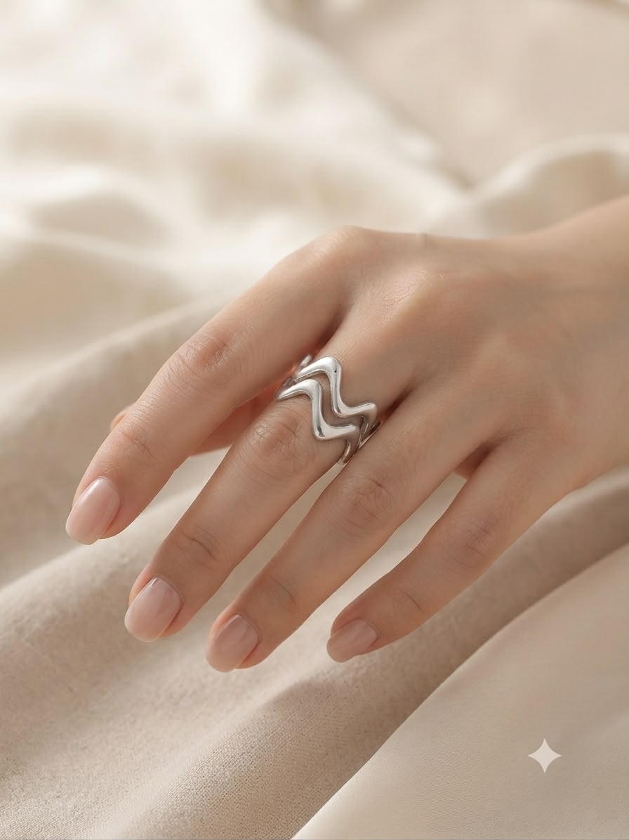Anillo dama plateado diseño ondulado ✨💍