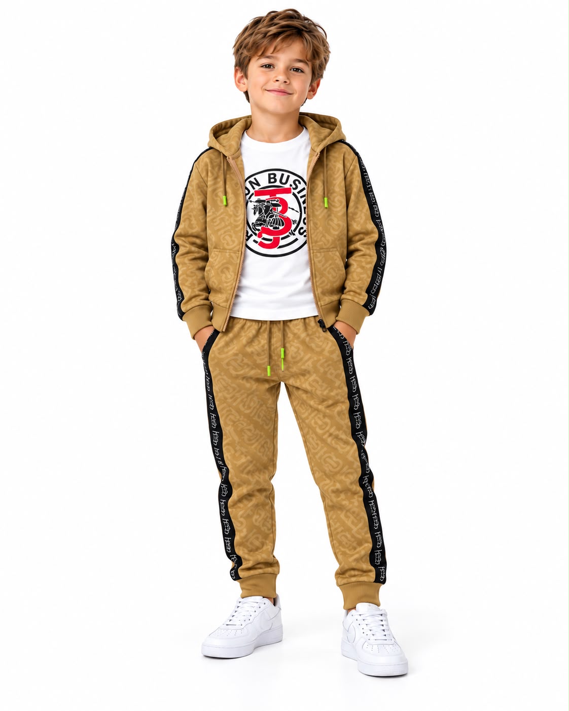 Set niño 3 piezas con sudadera, playera y pantalón estampado
