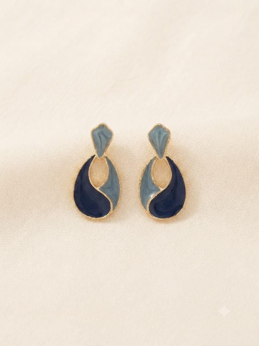 Aretes Geométricos Bicolor Azul con Detalles Dorados ✨💙