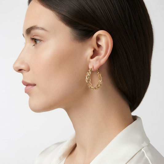 Aretes colgantes trenzados en tono dorado