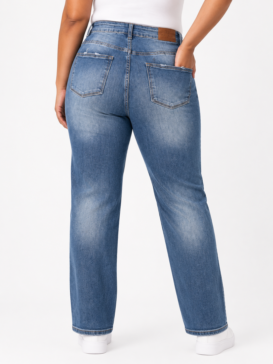 Pantalón dama mezclilla mom fit plus con rasgados