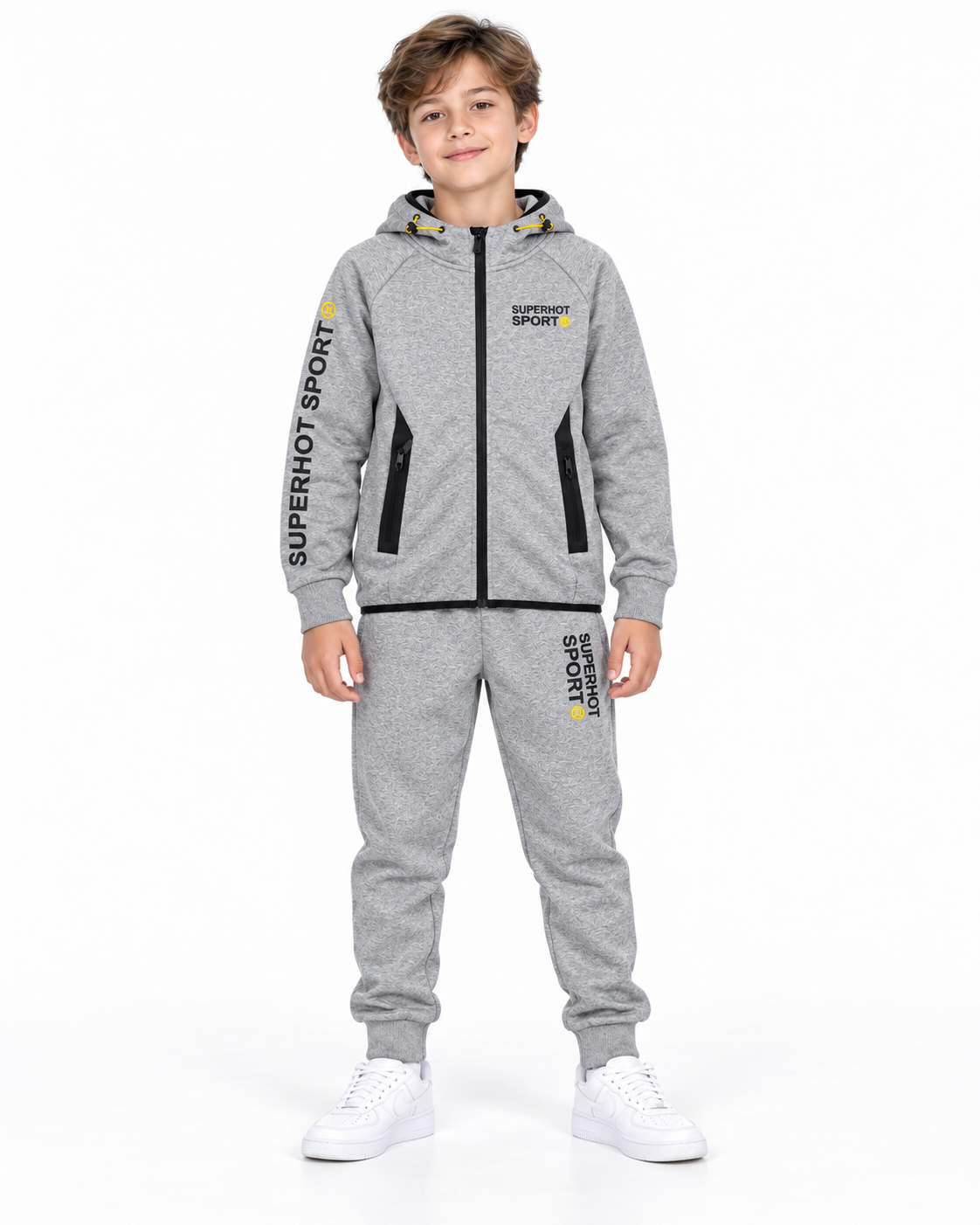 Set niño deportivo con sudadera y pantalón