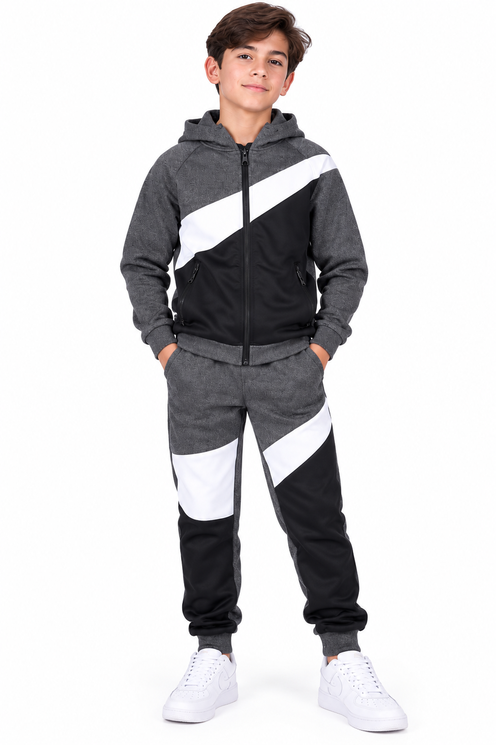 Set niño deportivo con sudadera y pantalón líneas