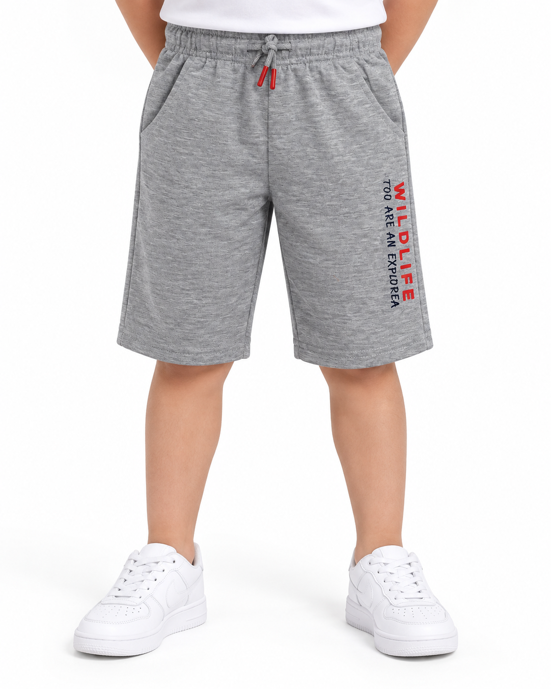 Short niño gris con estampado lateral en contraste