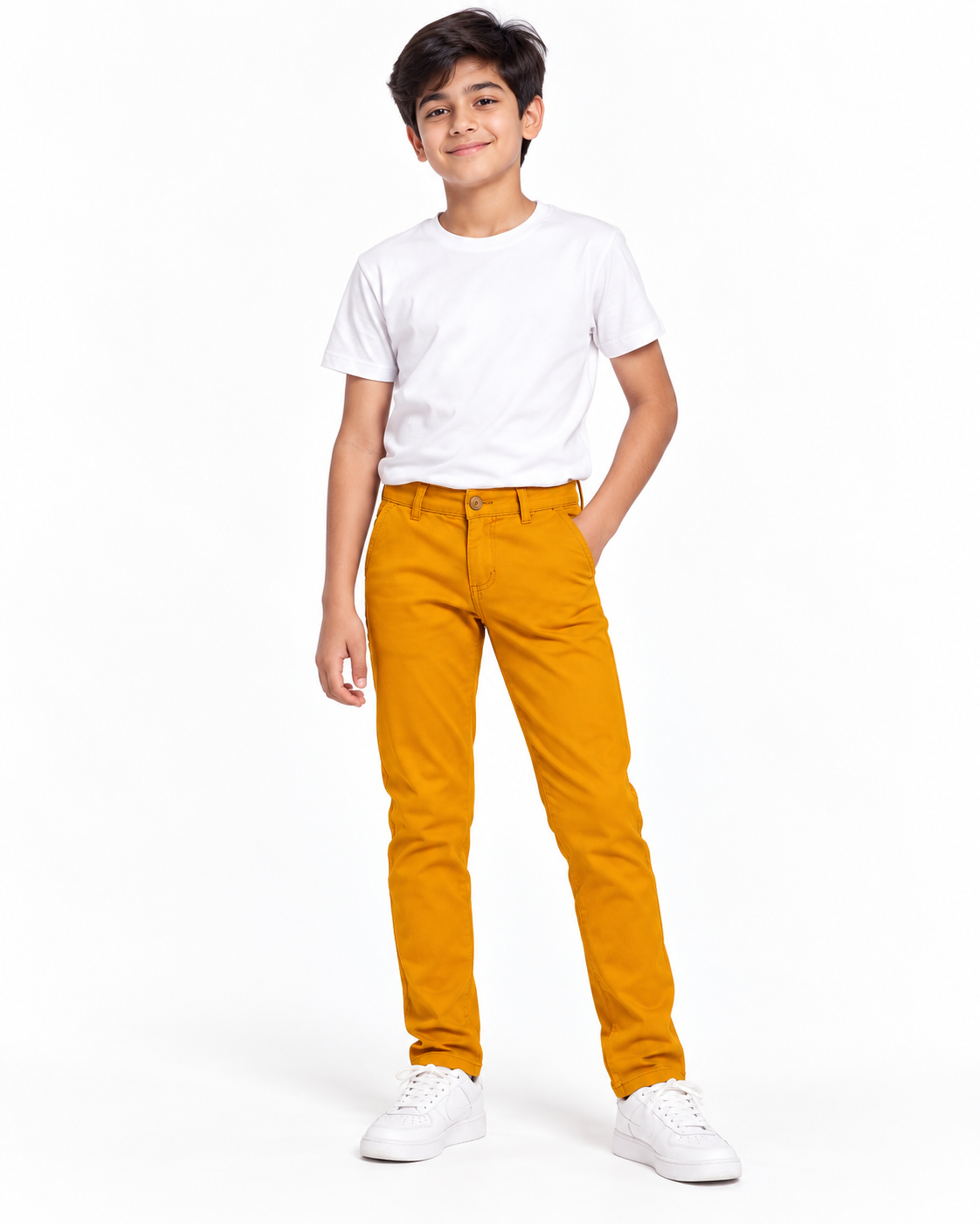 Pantalón niño color mostaza de corte recto