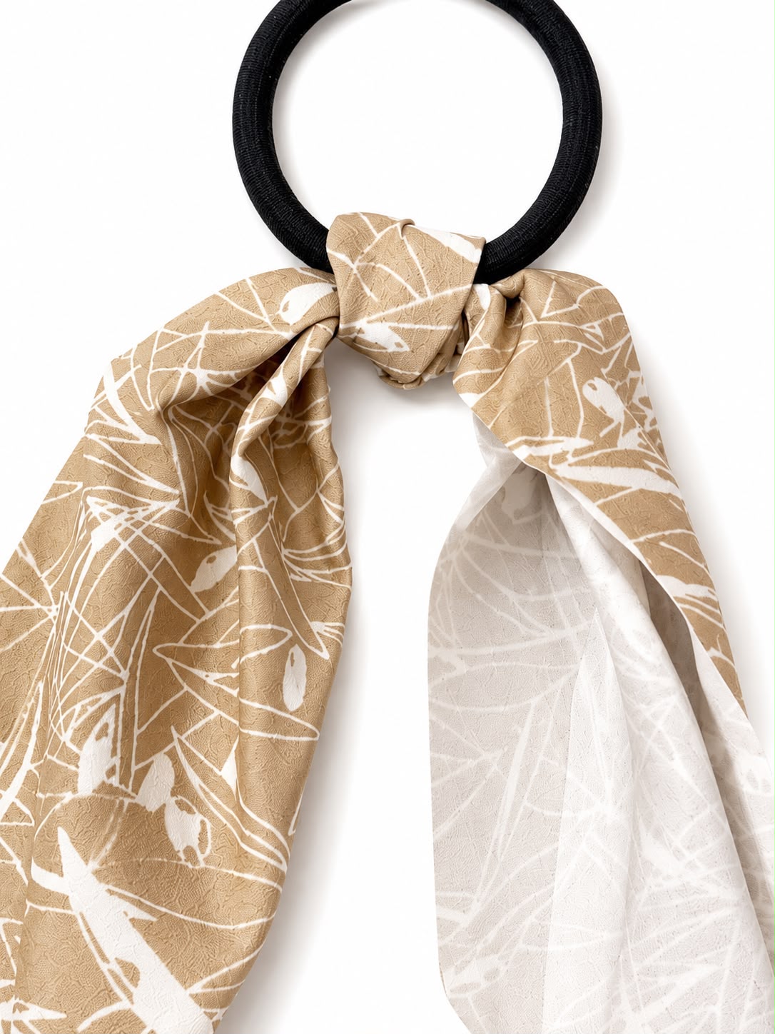 Liga cabello accesorio dama con listón beige estampado