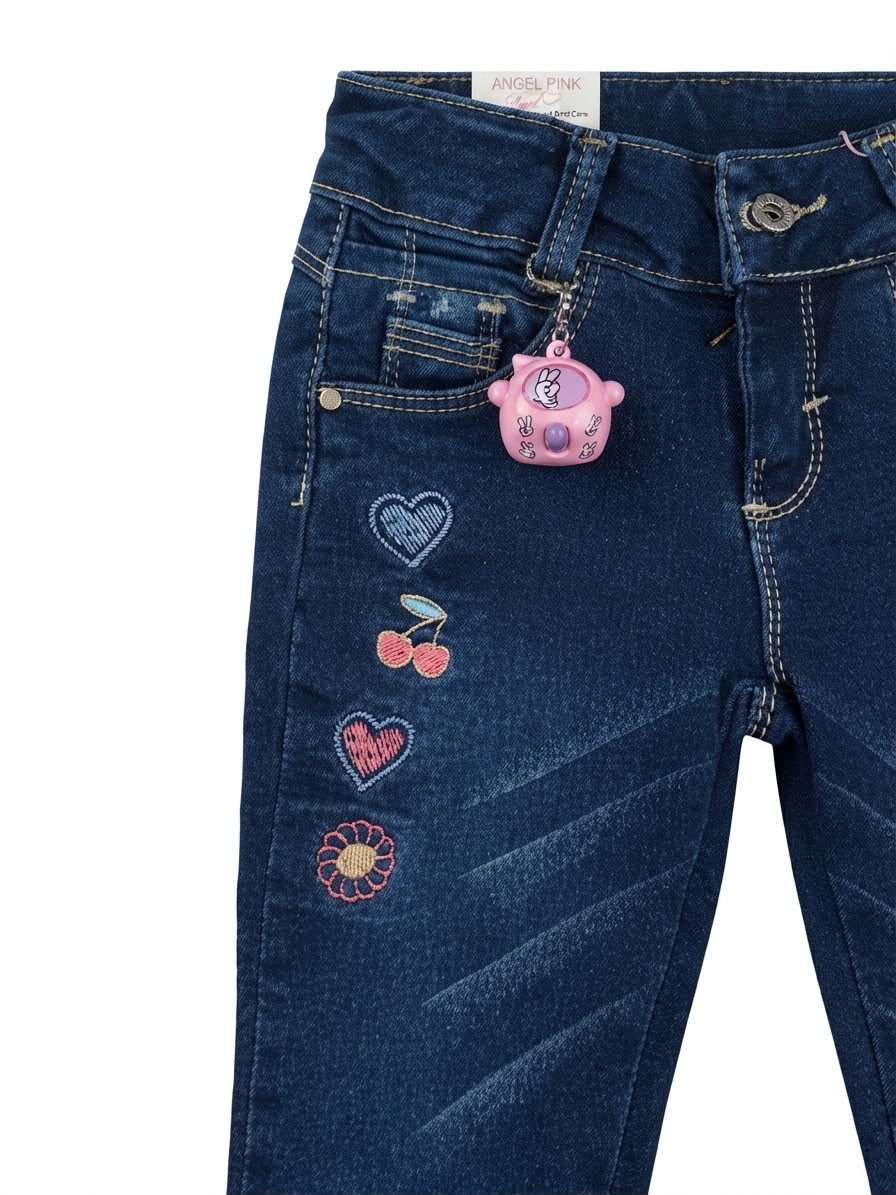 Pantalón Niña mezclilla bordados corazones cerezas