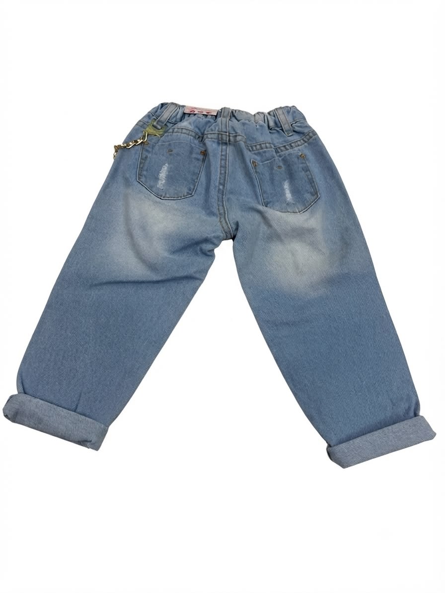Pantalón niña mom fit mezclilla con jirafa y cadena