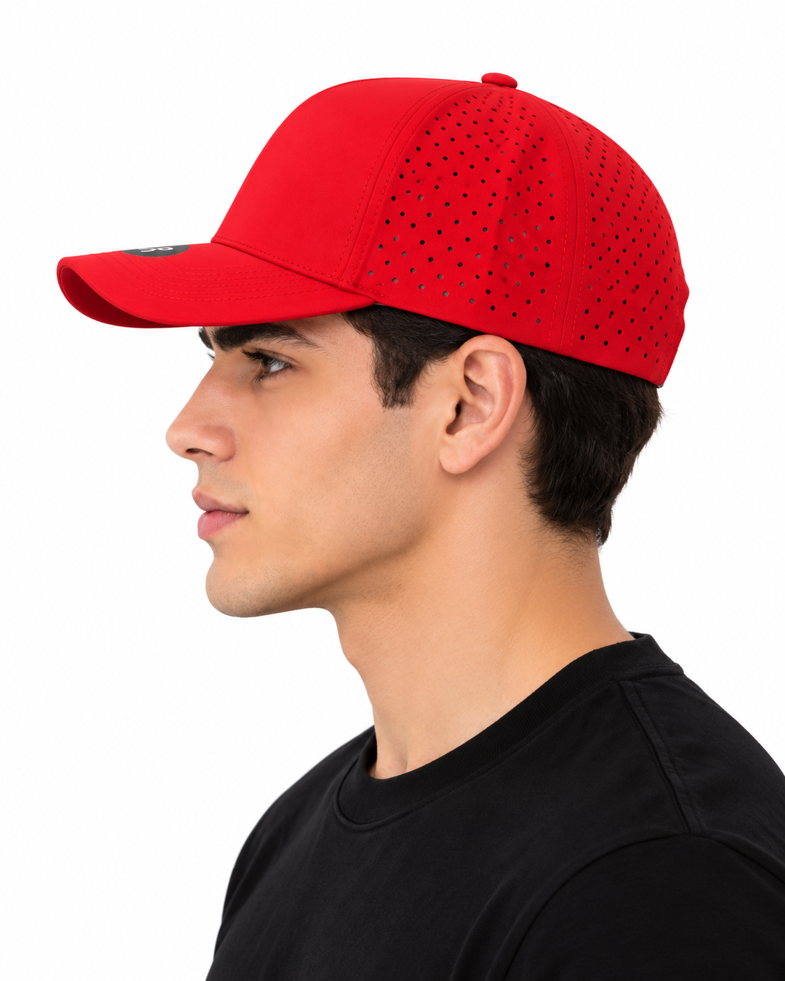 Gorra caballero con diseño deportivo y laterales perforados