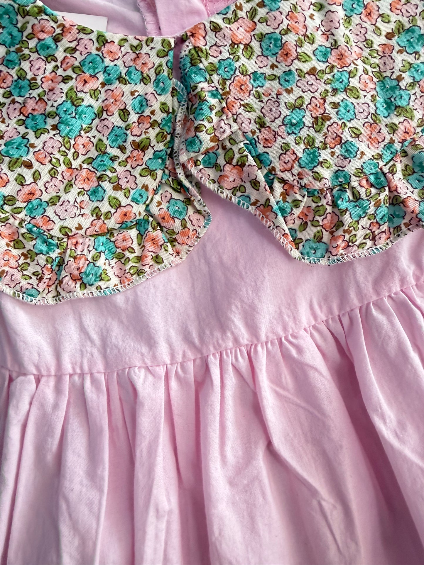 Vestido niña meses con cuello floral amplio