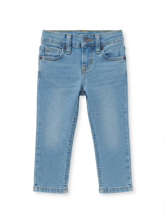 Pantalón niño mezclilla azul claro de corte recto