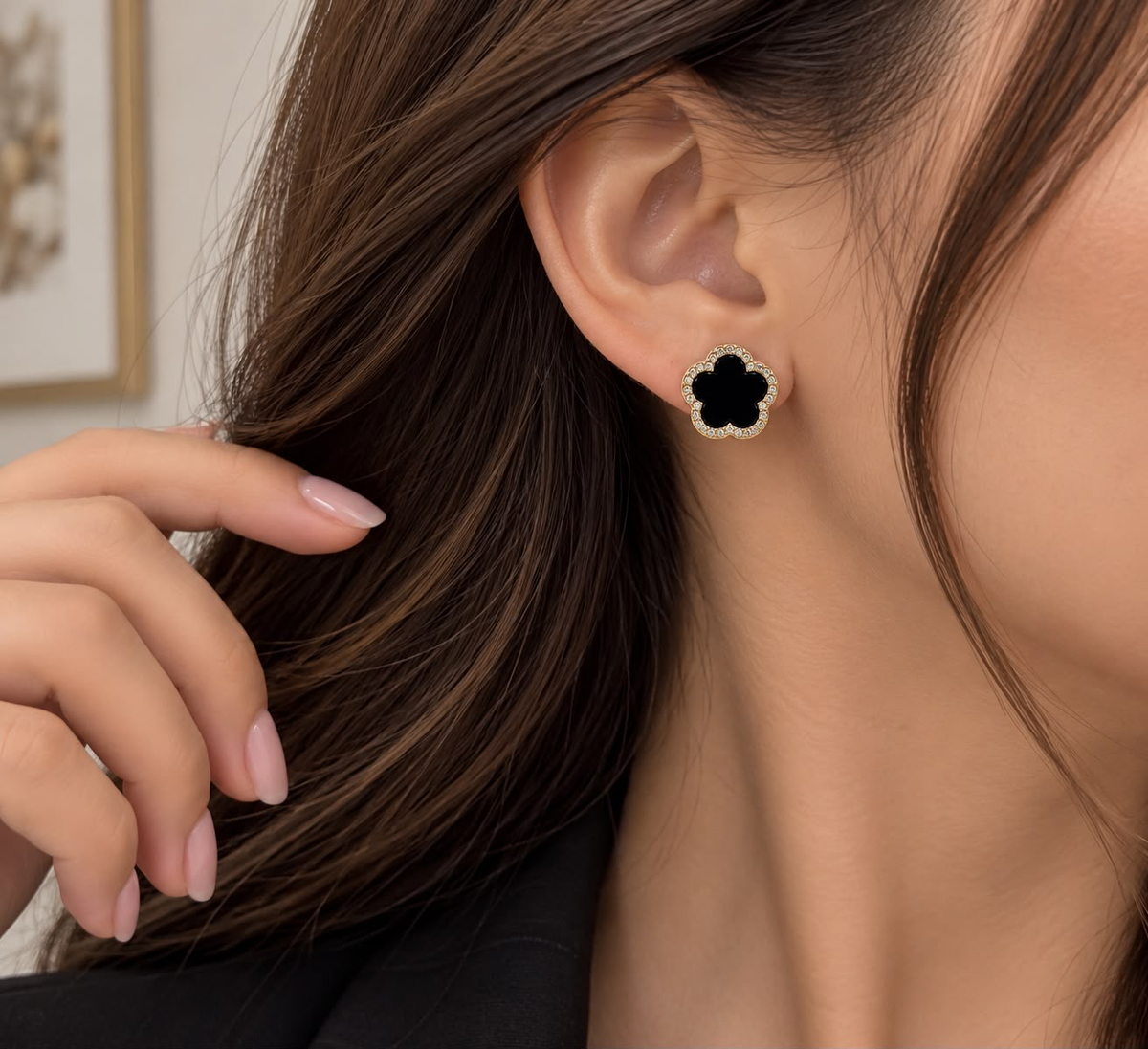 Aretes Dama Flor Negra con Cristales ✨🖤