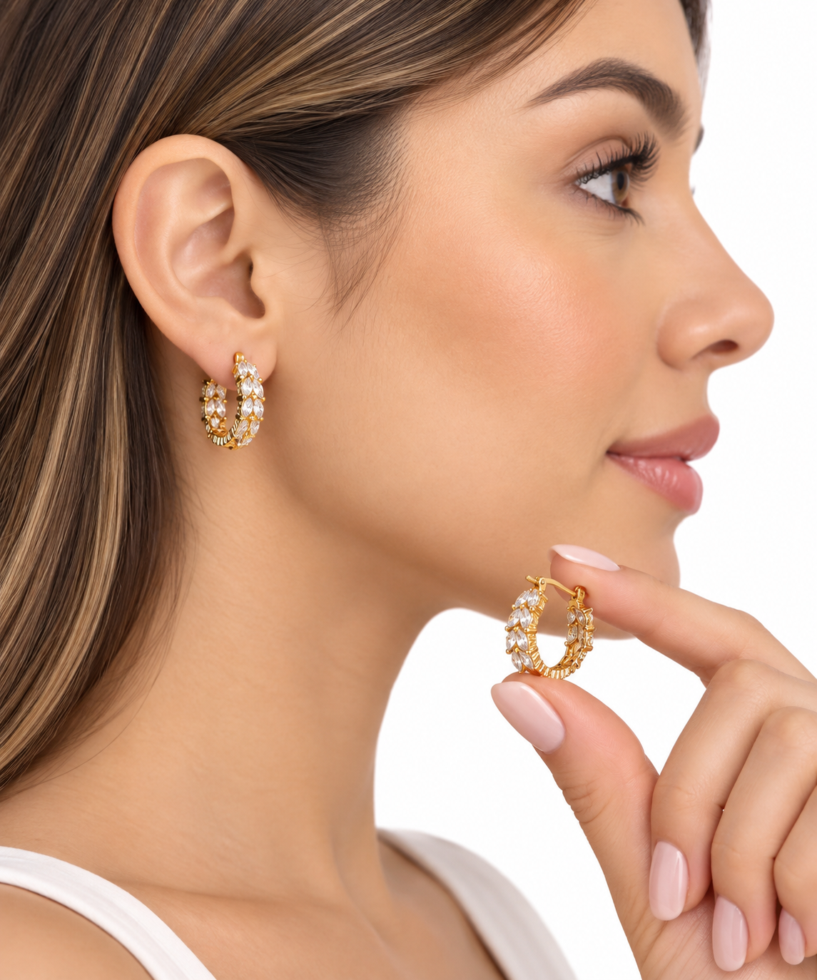 Aretes dama aro dorado con cristales tipo hoja ✨