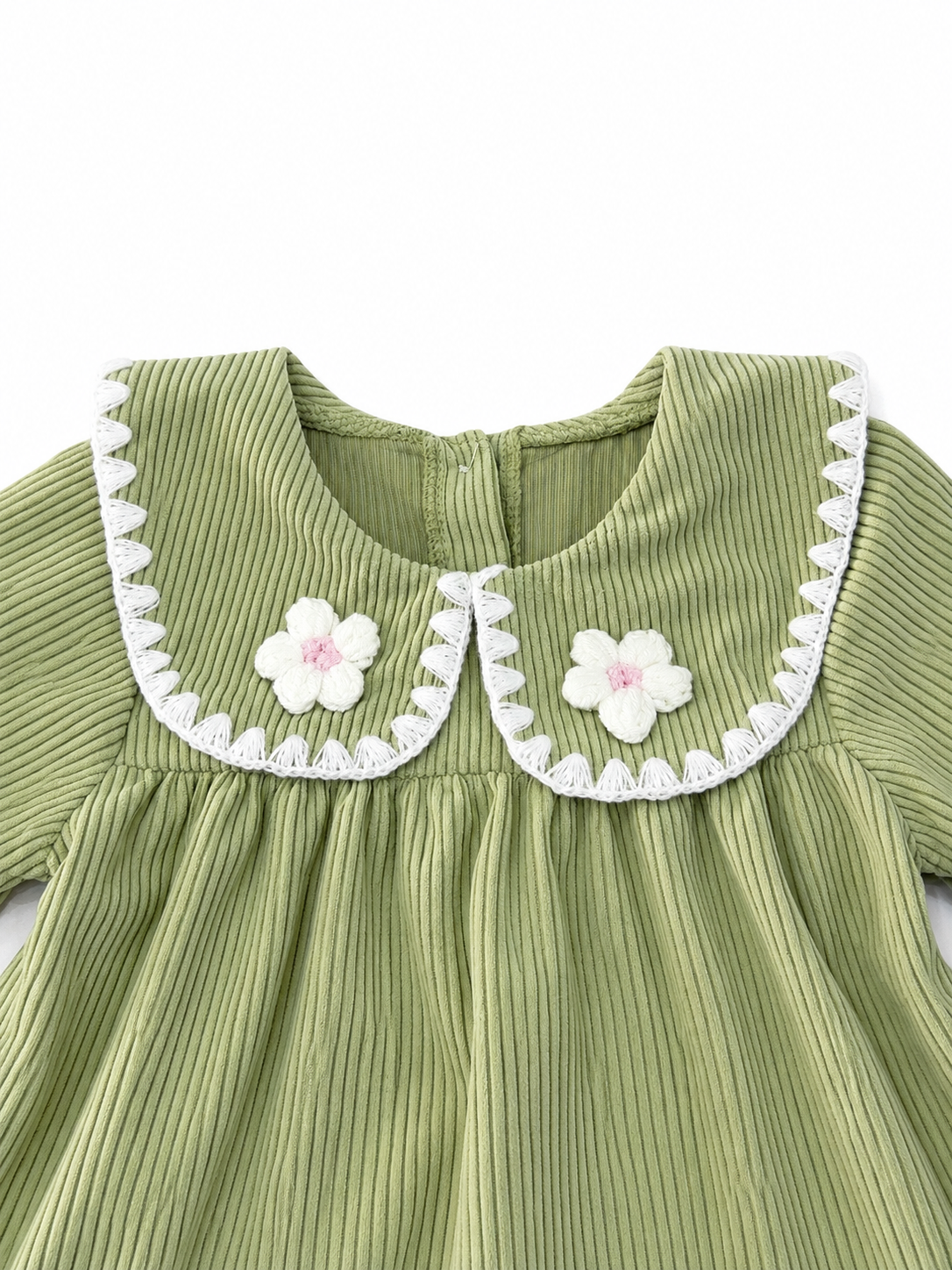 Vestido Niña Verde con Cuello Floral