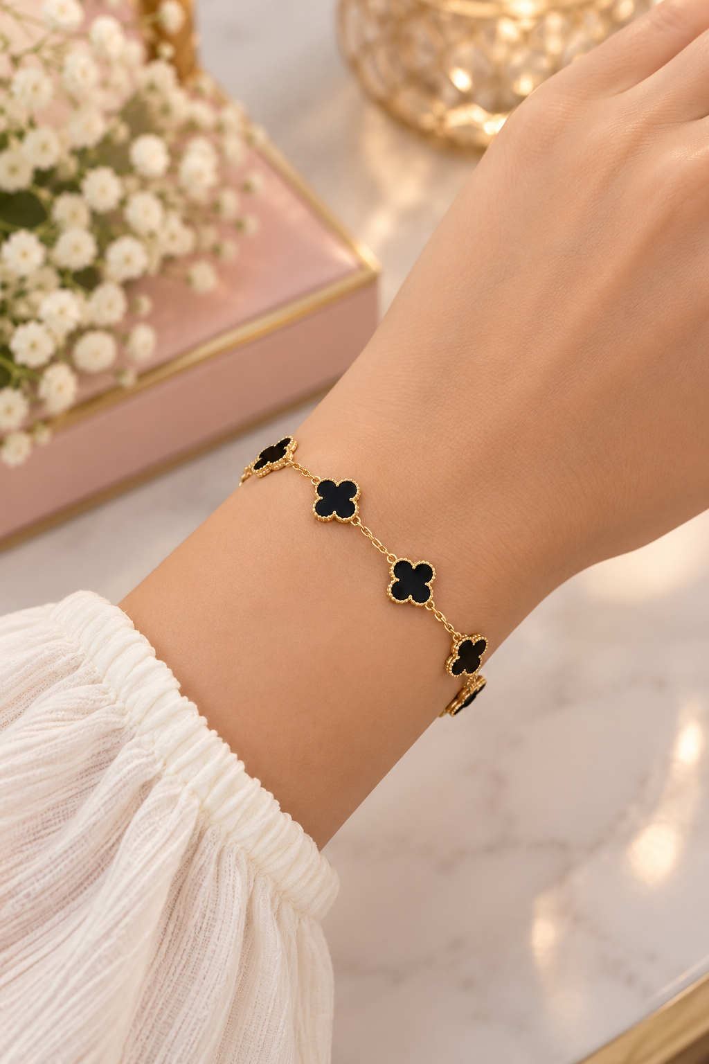 Set de Accesorios Dama Collar y Pulsera con Tréboles Negros